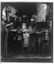 "A street macaroni restaurant, Naples, Italy", Stereograph einer schwarz-weiß Photographie, ohne Datum [ca. 1903], unbekannter Photograph; Bildquelle: Library of Congress, Prints and Photographs Division Washington, http://hdl.loc.gov/loc.pnp/cph.3b39517. 