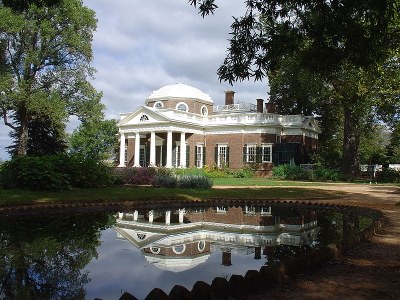 Photograph: Matt Kozlowski, 2005, Bildquelle: Wikimedia Commons, http://commons.wikimedia.org/wiki/File:Monticello_reflected.JPG